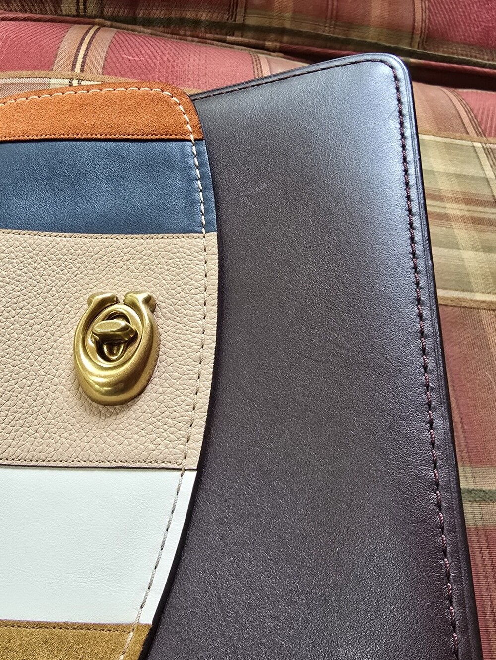COACH parker bag. EUC* - Picture 13 of 16